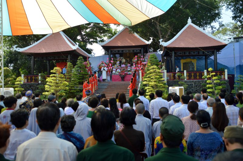 Quảng trường vua Hùng trong ngày giỗ quốc tổ (năm 2019)